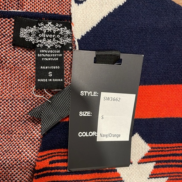 Oliver O Cardigan Sweater - Picture 4 of 5